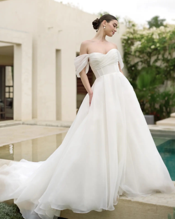 Vestido corte A organza